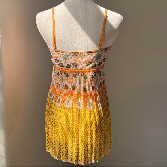 Vibrant Orange Floral Camisole Top - Picture 2 of 7